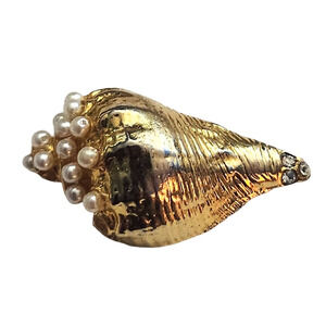 Vtg Gold Plated Faux Pearl Rhinestone Conch Shell Pin Brooch